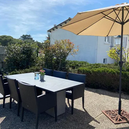 Holiday home Maison Ane En Culotte *