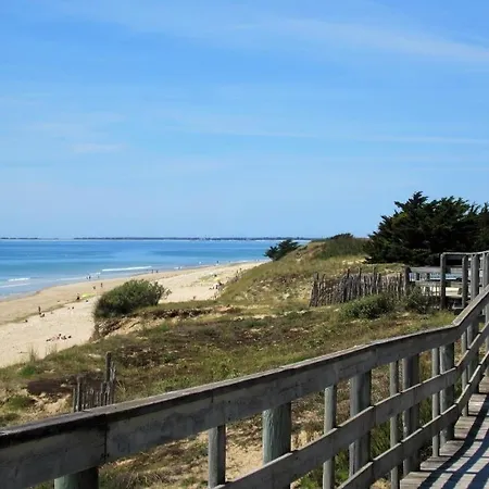 Holiday home Maison Ane En Culotte Le Bois-Plage-en-Re